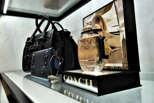 ραφια καλλυντικων