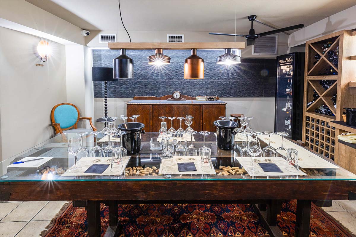 Ανακαίνιση Καταστήματος παραδοσιακών ποτών και τροφίμων