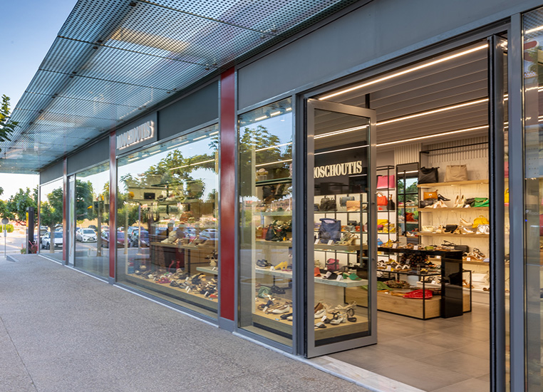 Ανακαίνιση Καταστήματος υποδημάτων Moschoutis