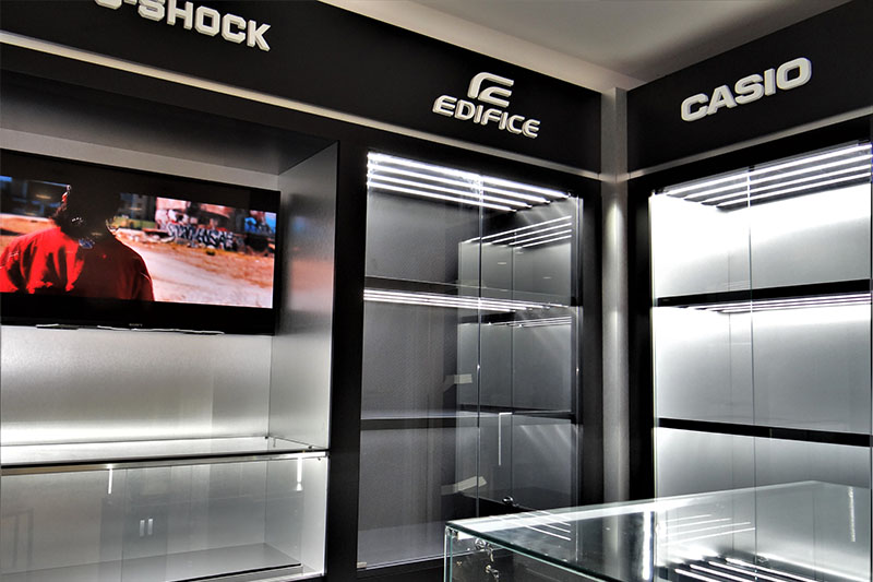 βιτρινα καταστηματος επενδυση φωτισμος 