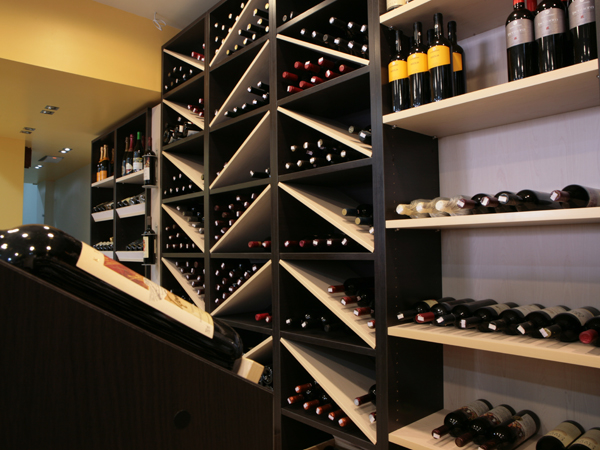 Ανακαίνιση Κατάστηματος ποτών - κάβα