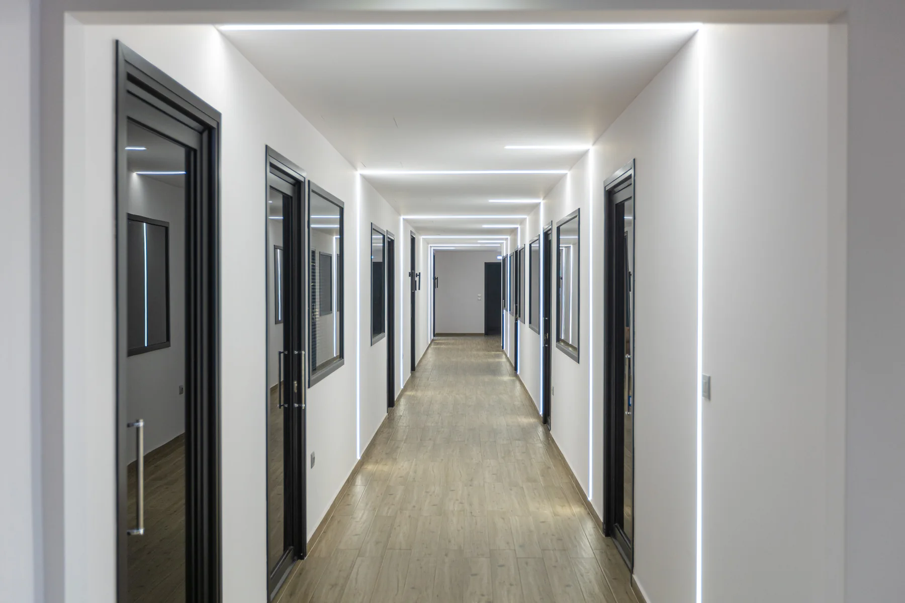 Φωτεινός άξονας κυκλοφορίας — Smirniotakis Offices