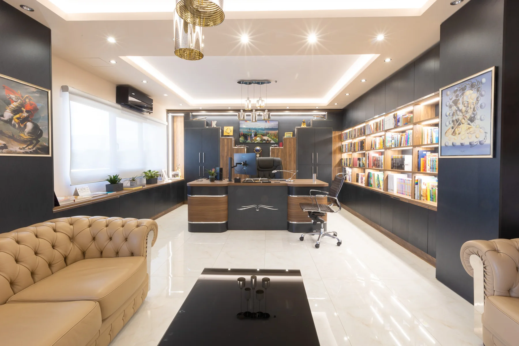 Executive office — Smirniotakis Offices